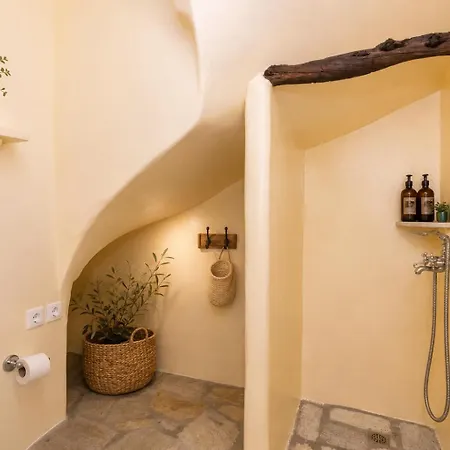 Regenesis Villa Kardhianí