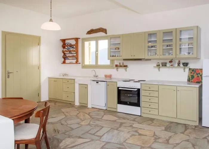 וילה Regenesis *